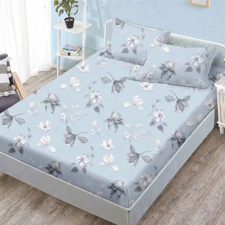 Set husa pat finet 160x200 cm cu elastic model floral alb/gri pe fundal belu si 2 fete de perna