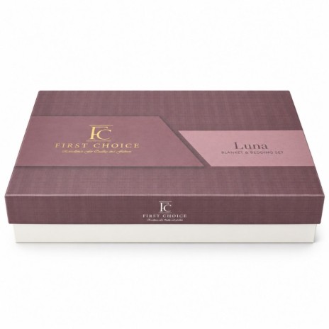 Set lenjerie Alura Bleumarin First Choice cu patratele mici si patura bleumarin in carouri gri cu franjuri