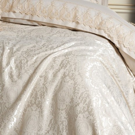 Set lux cuvertura jacquard cappuccino 250x260cm, model Silva, Cotton Box