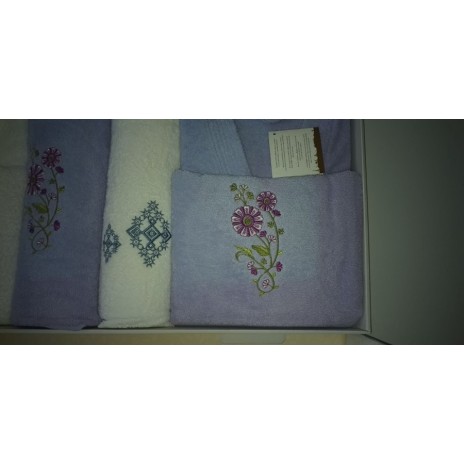 Set matrimonial 2 halate baie +4 prosoape, Alb /Lila decolorat partial