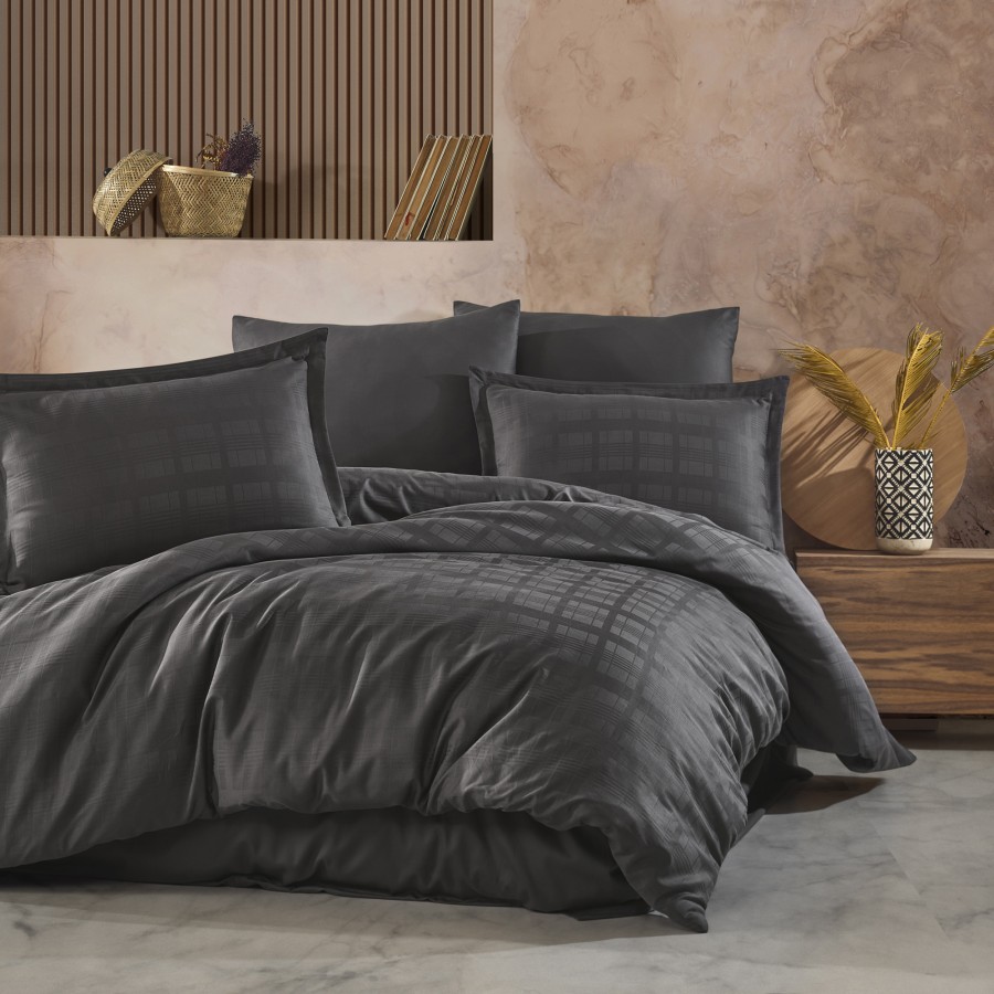 Orchard Pledge To tell the truth Lenjerie pat dublu jacquard, bumbac 100% satinat, Marsela V5 Gri Antracit Orchard Pledge To tell the truth Lenjerie pat dublu jacquard, bumbac 100% satinat, Marsela V5 Gri Antracit